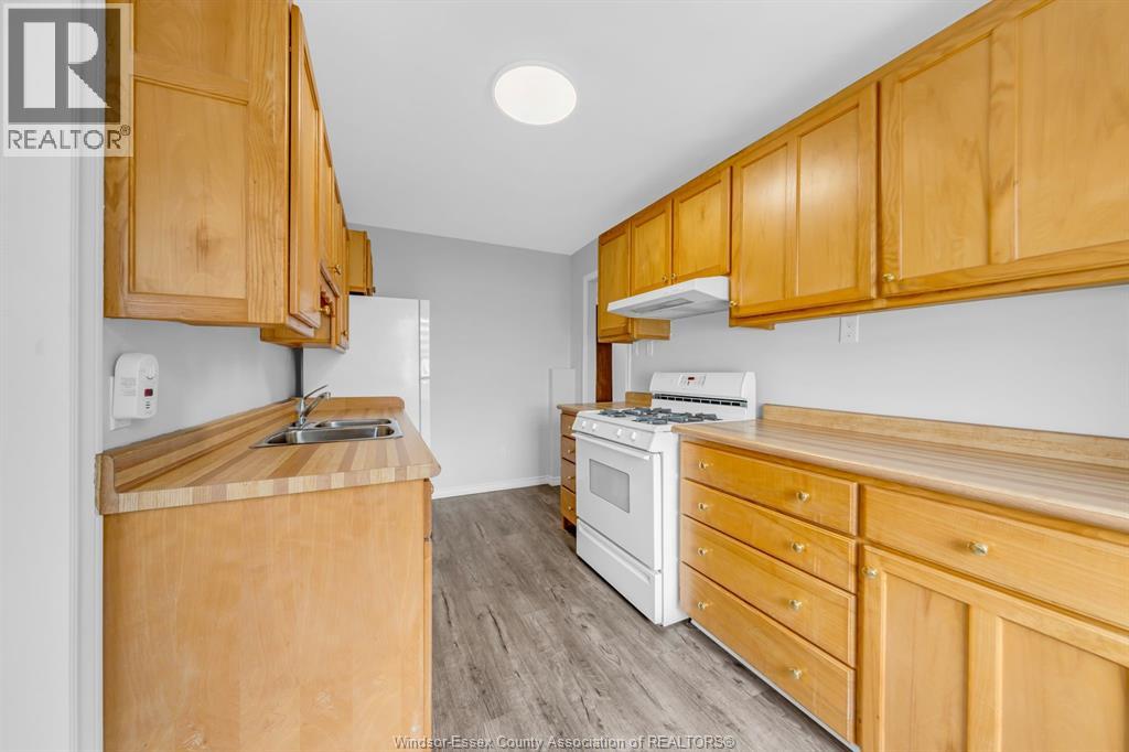 1592 Prince Road Property Photo 9