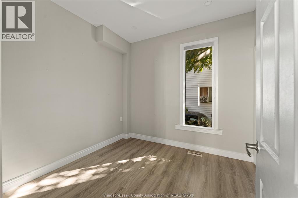 811 Langlois Avenue Property Photo 14