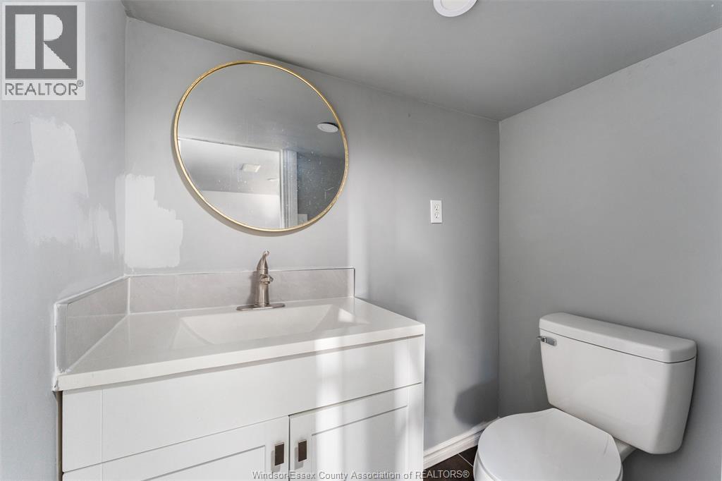 811 Langlois Avenue Property Photo 22