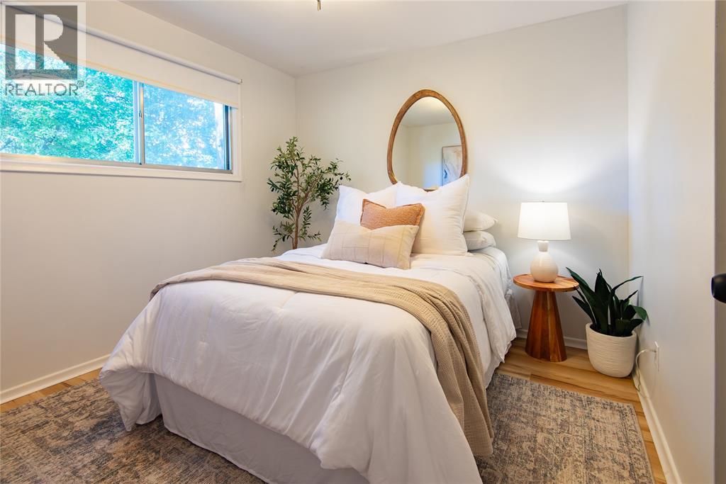 1729 Willard Avenue Property Photo 17