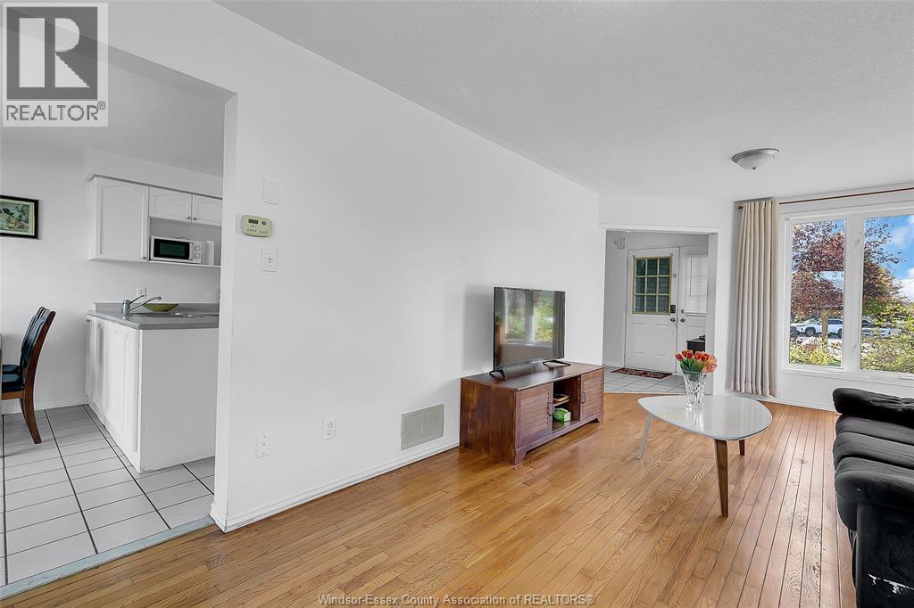 948 Lemonwood Property Photo 8