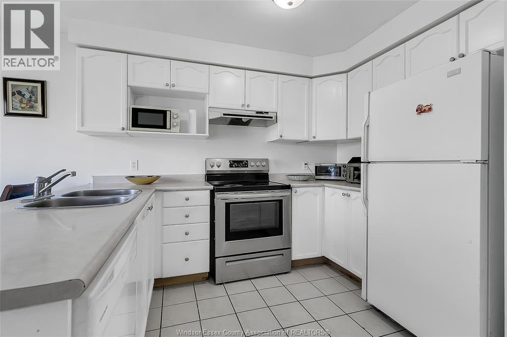 948 Lemonwood Property Photo 12