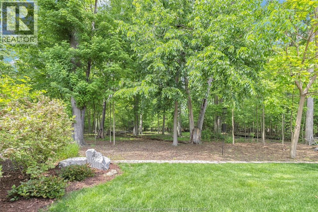 57 Red Oak Crescent Property Photo 9