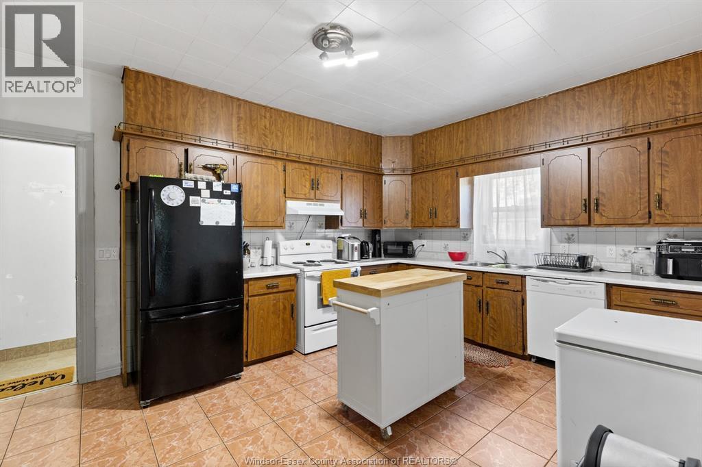 25 Clark Street West Property Photo 11