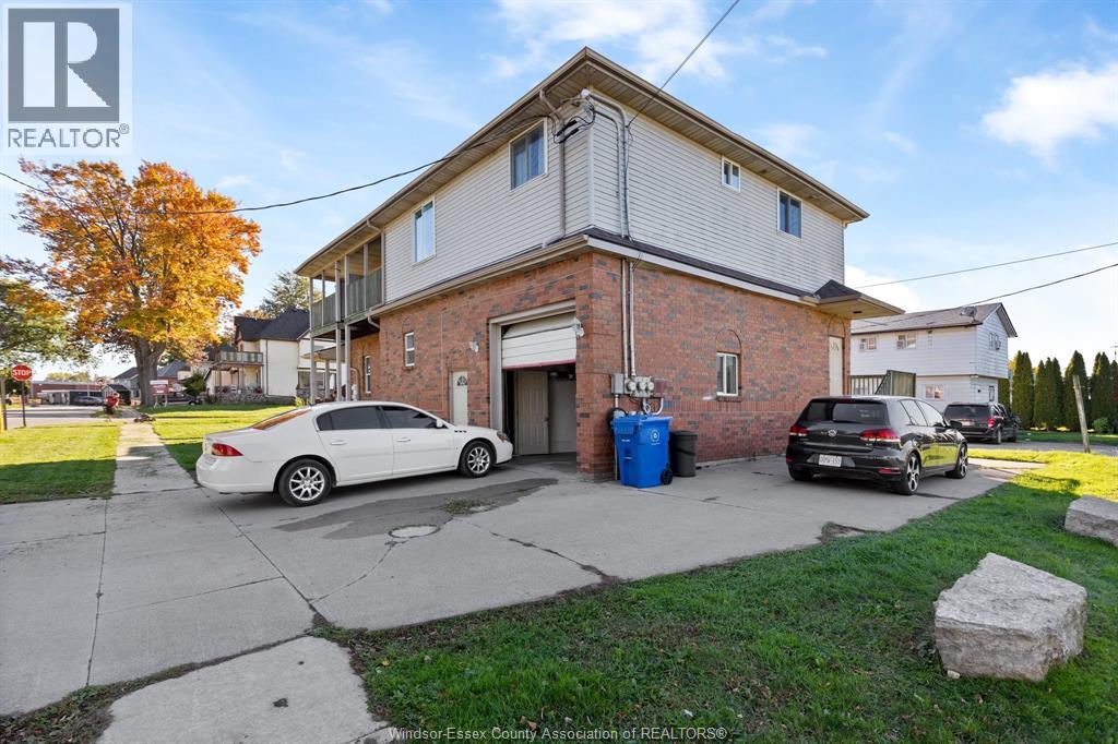 25 Clark Street West Property Photo 30