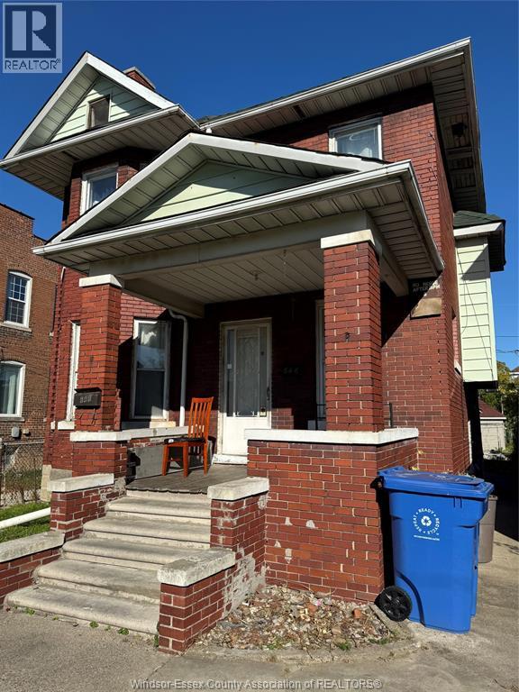 646 HALL Property Photo 1