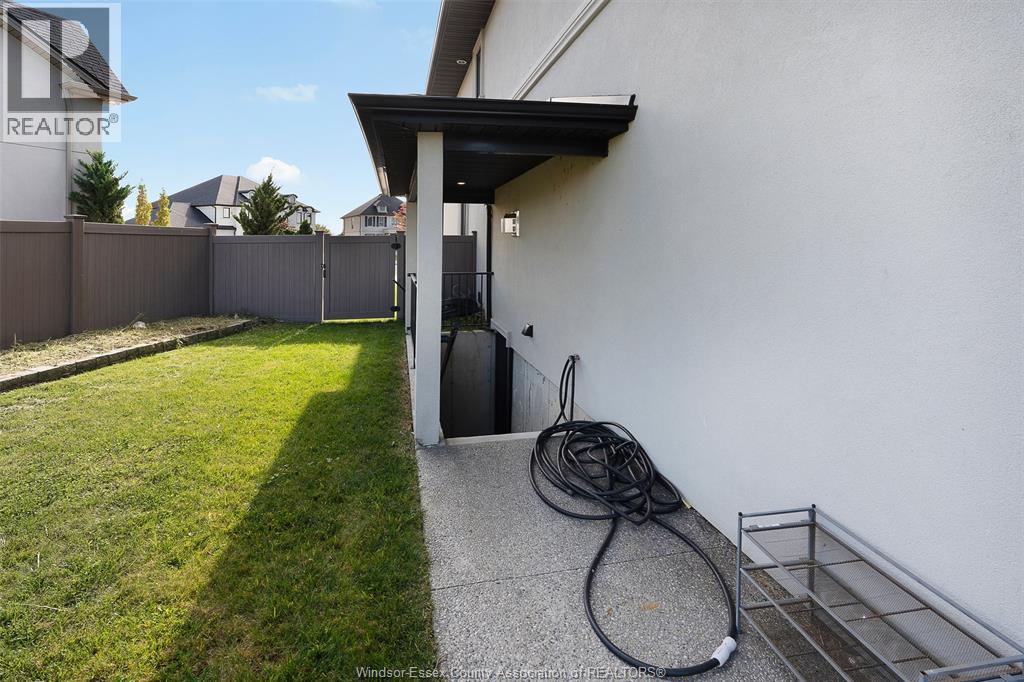 60 Augustus Court Property Photo 11