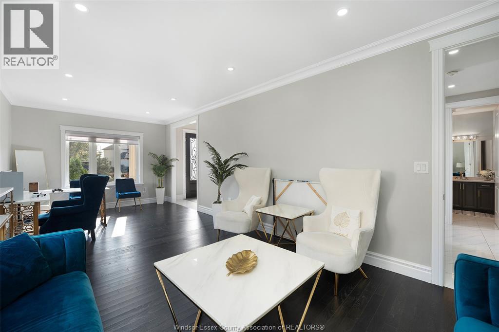 60 Augustus Court Property Photo 41