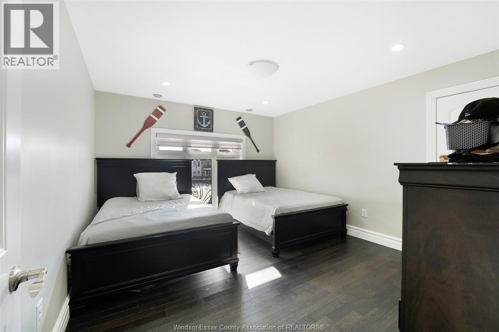 60 Augustus Court Property Photo 48