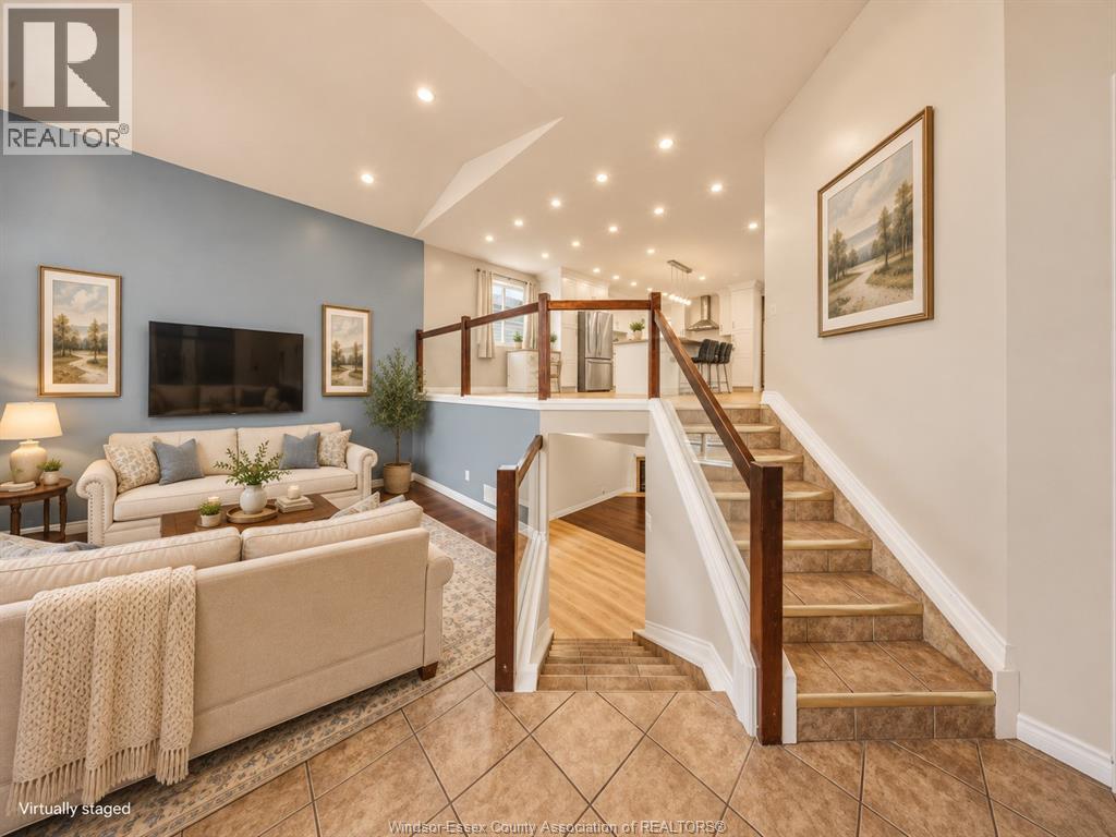 124 Higgins Crescent Property Photo 4
