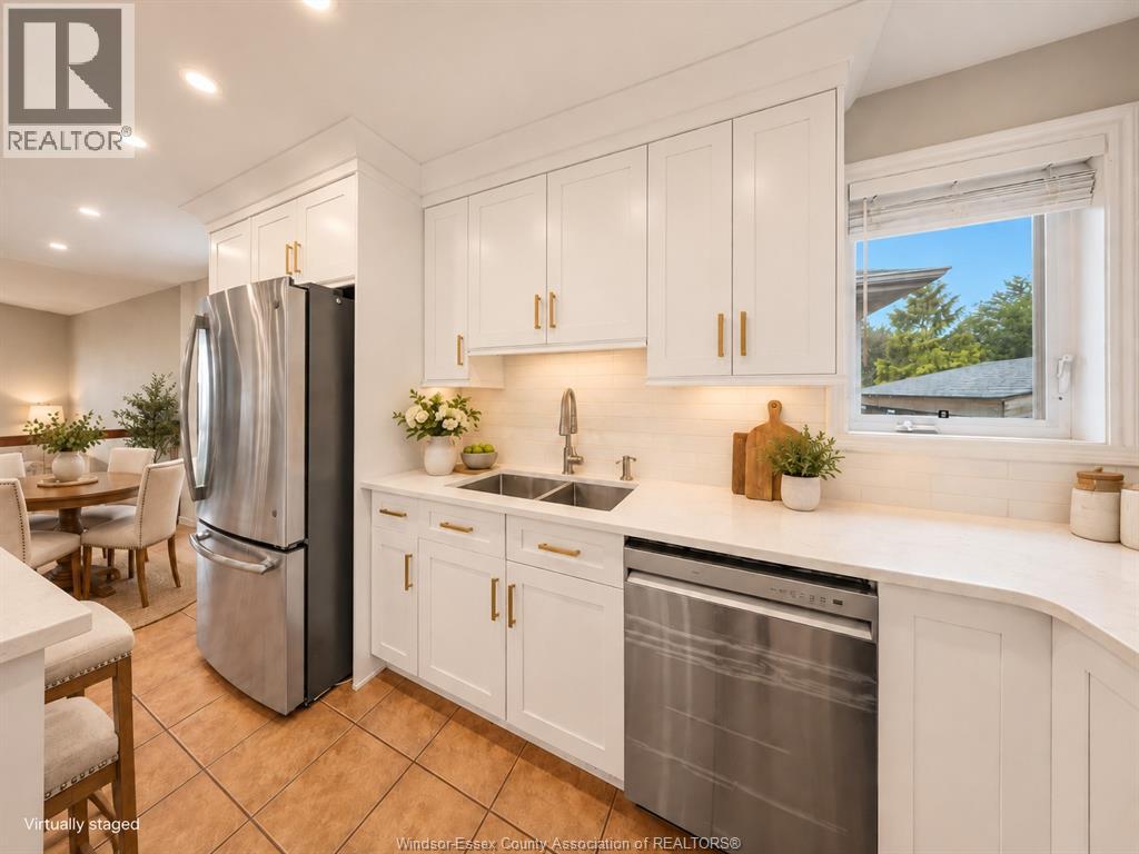124 Higgins Crescent Property Photo 11