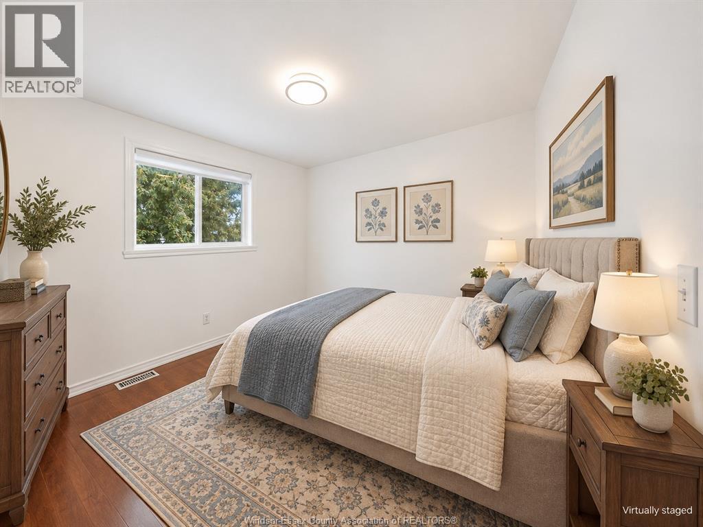 124 Higgins Crescent Property Photo 15