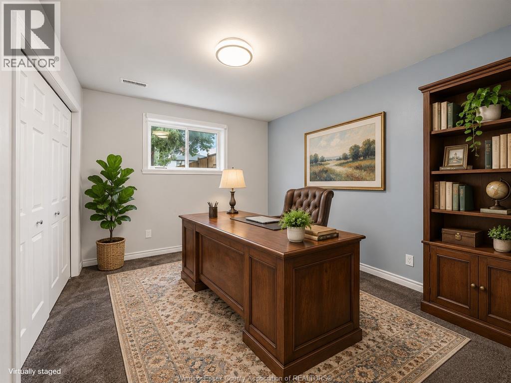 124 Higgins Crescent Property Photo 20