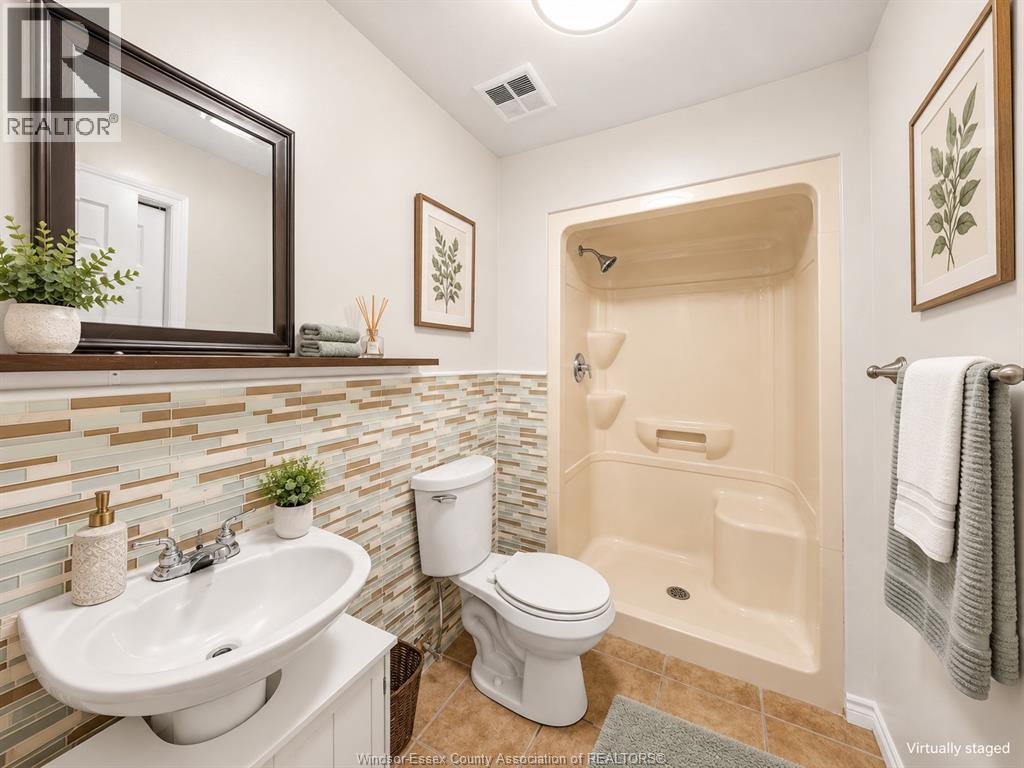124 Higgins Crescent Property Photo 22