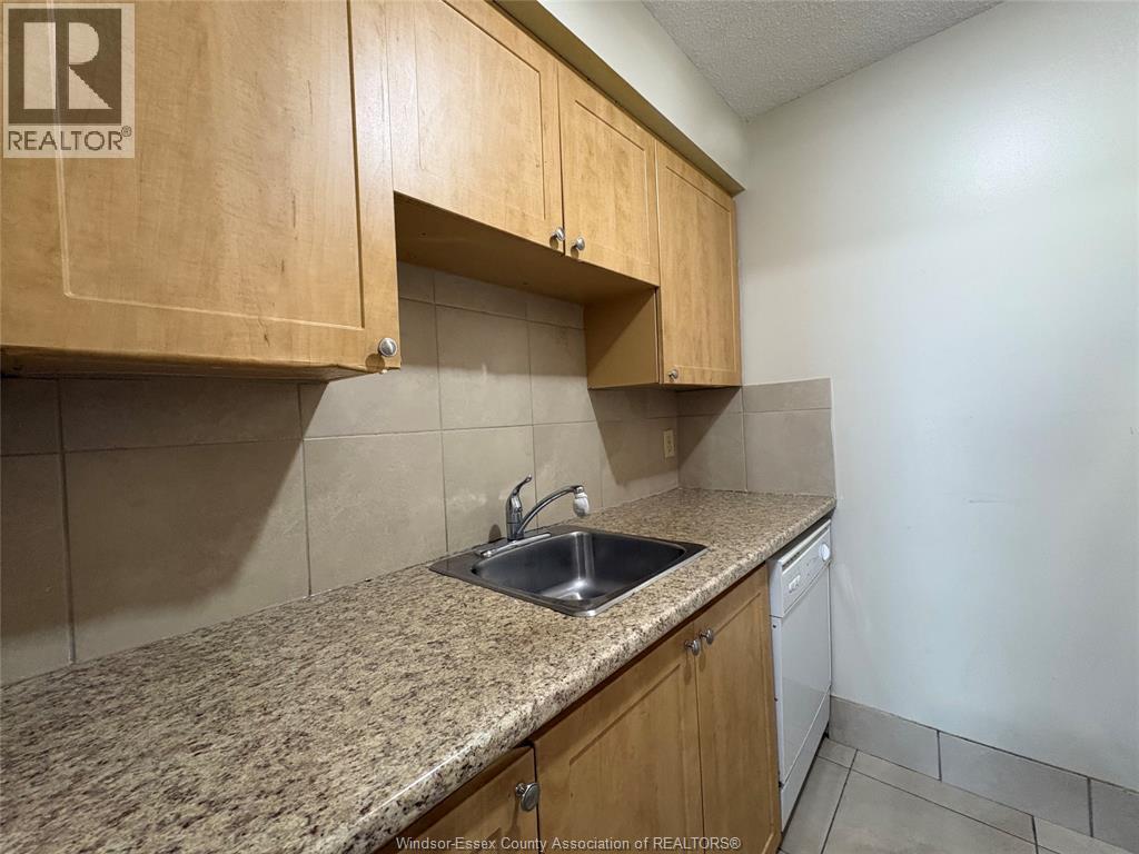 1700 University Unit# 103 Property Photo 10