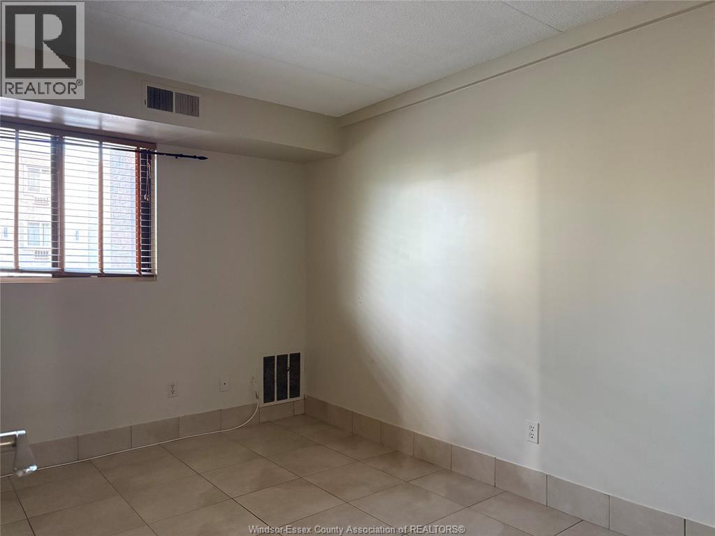 1700 University Unit# 103 Property Photo 11