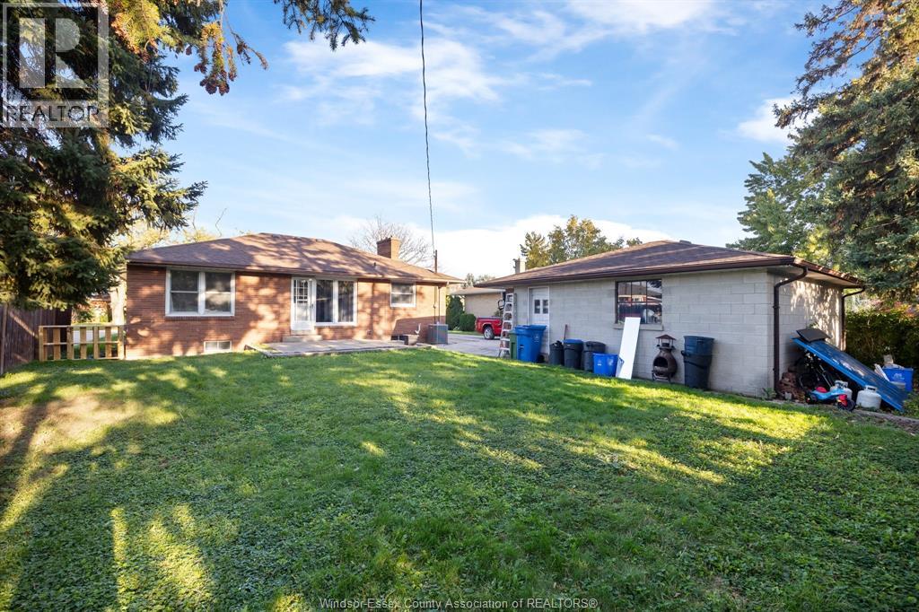 2417 Dandurand Property Photo 25
