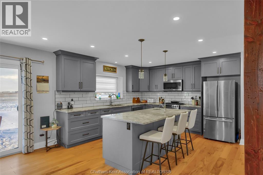 5744 Middle Line Property Photo 14