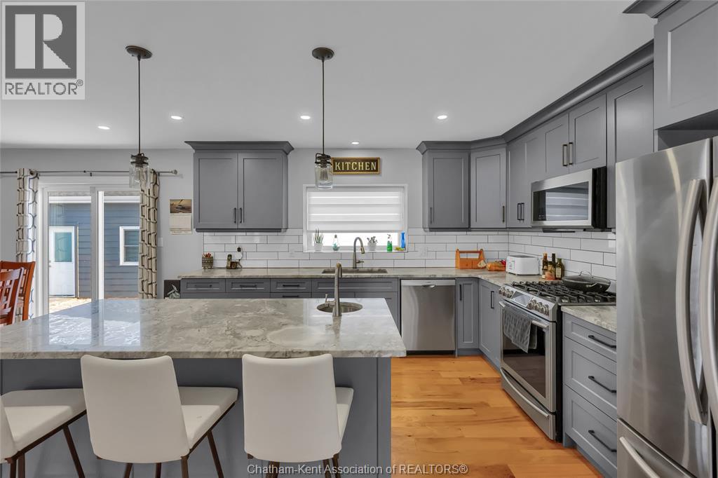 5744 Middle Line Property Photo 15