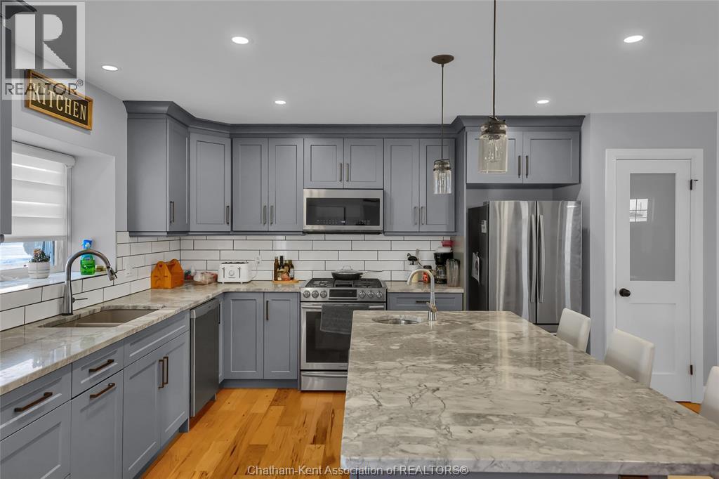 5744 Middle Line Property Photo 16