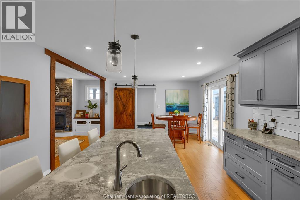 5744 Middle Line Property Photo 17