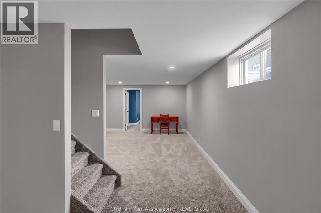 5744 Middle Line Property Photo 36