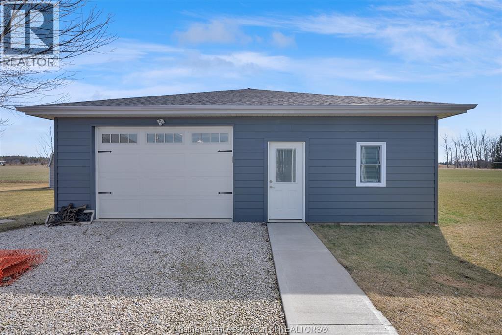 5744 Middle Line Property Photo 50