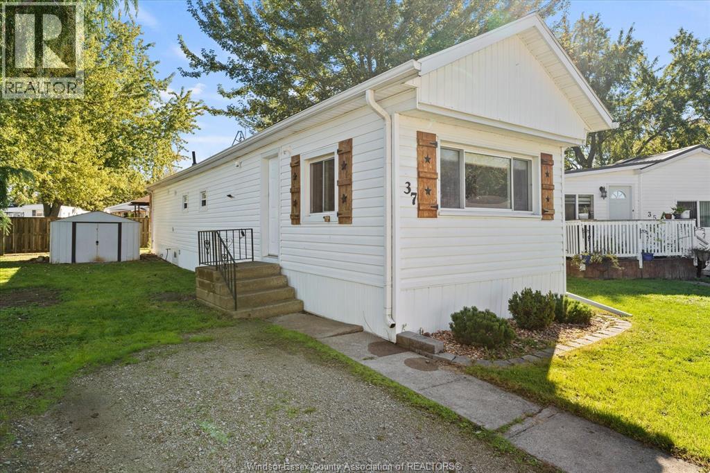 37 MAPLE DRIVE Property Photo 1