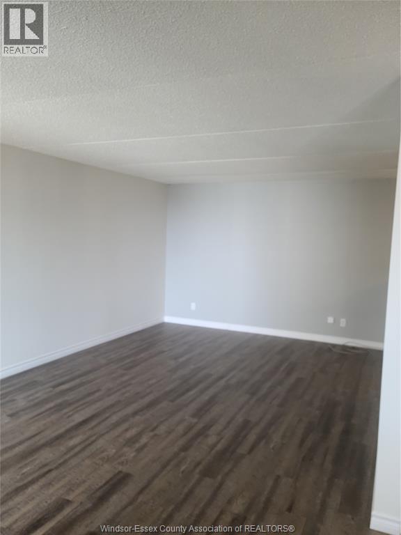 150 Park Street West Unit# 1402 Property Photo 6