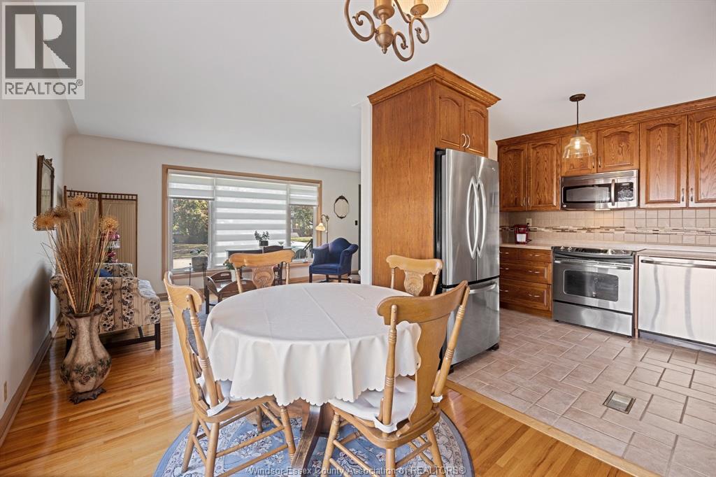 3511 Charlevoix Property Photo 9