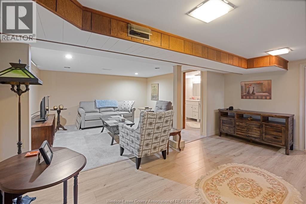 3511 Charlevoix Property Photo 13