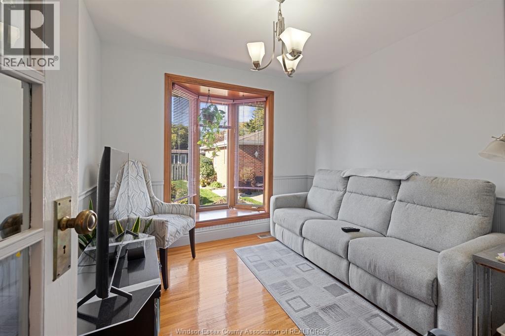 3511 Charlevoix Property Photo 19