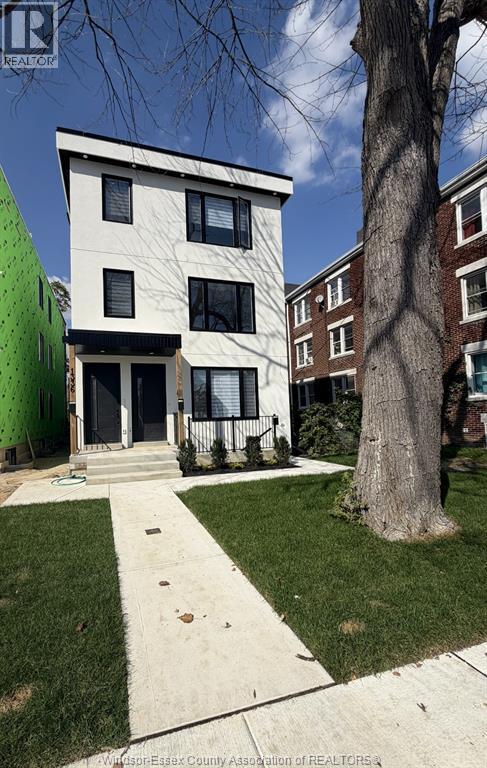 1336 UNIVERSITY Unit# LOWER Property Photo 1