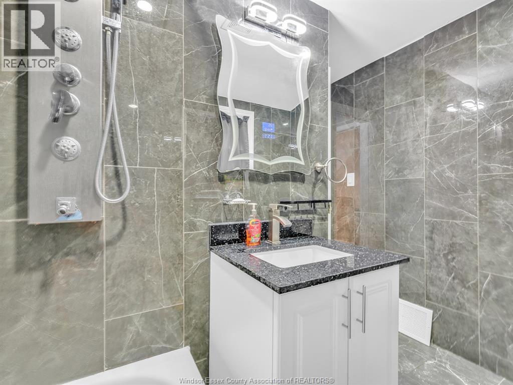 7640 Wyandotte Street East Property Photo 21