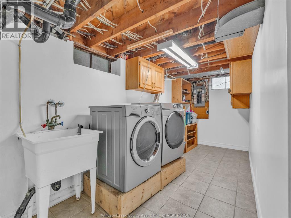 7640 Wyandotte Street East Property Photo 29
