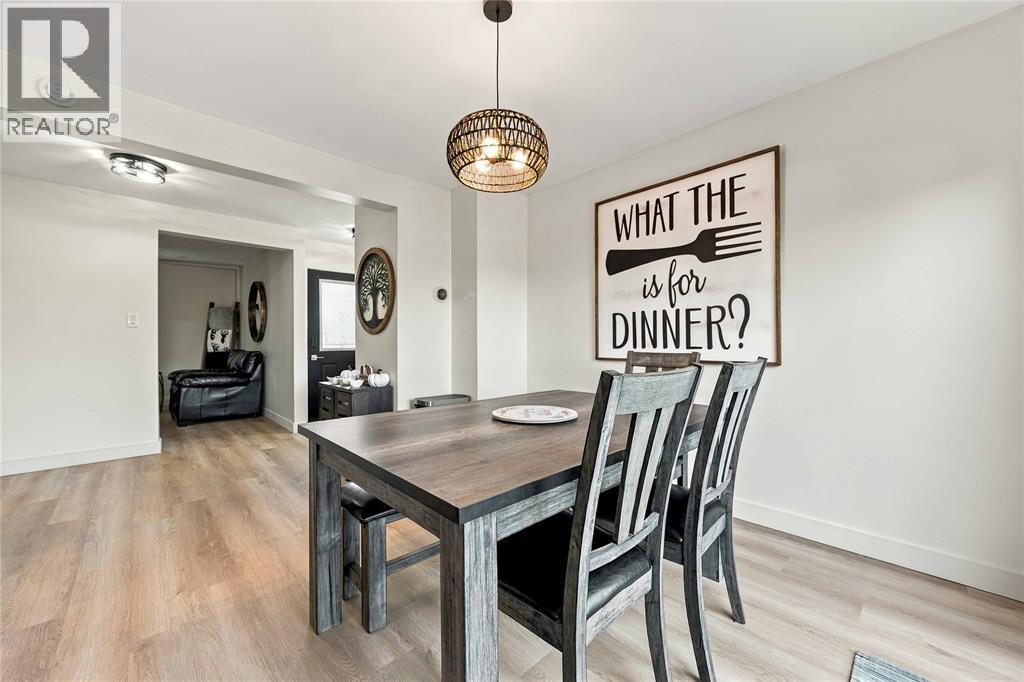 44 Royal Crescent Property Photo 10