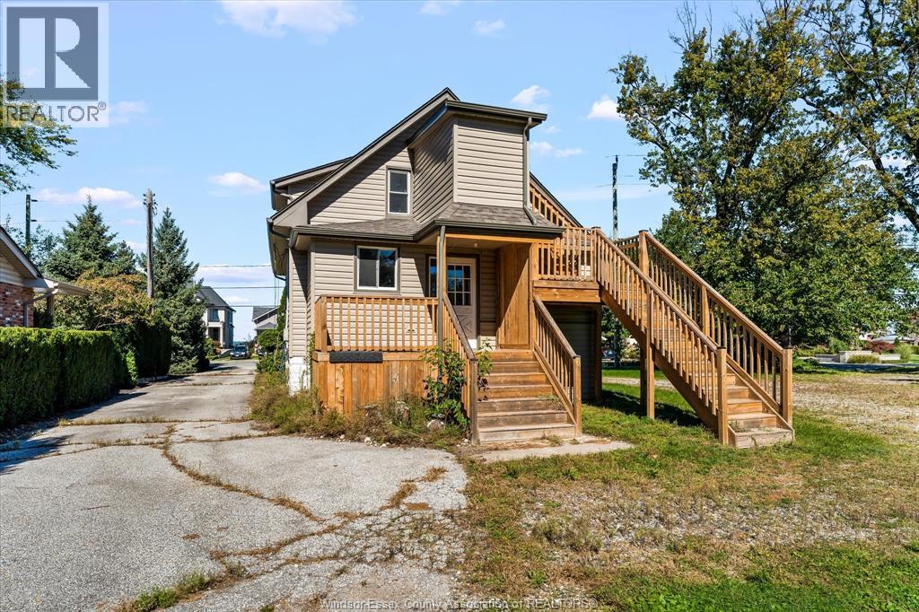 13231-33 Riverside Drive East Property Photo 8