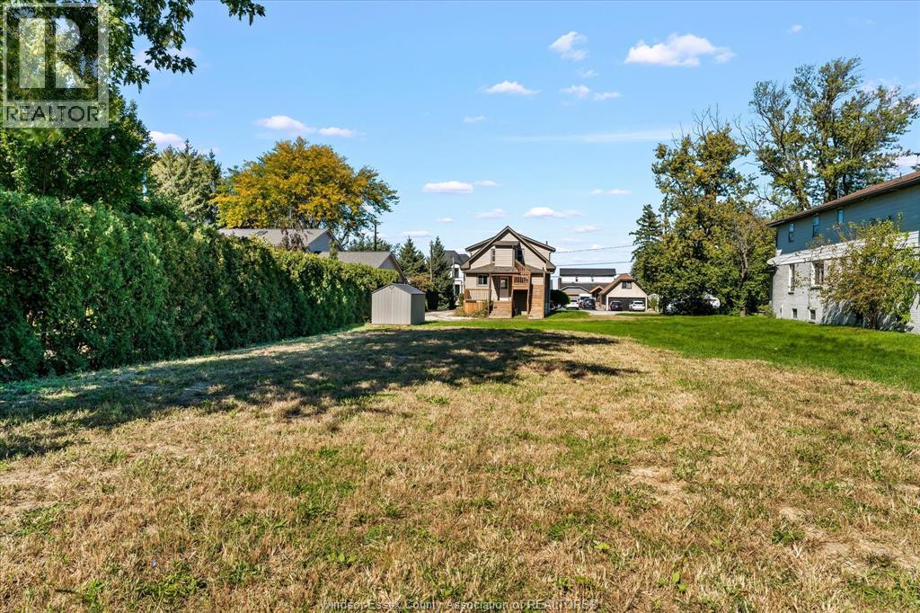 13231-33 Riverside Drive East Property Photo 13