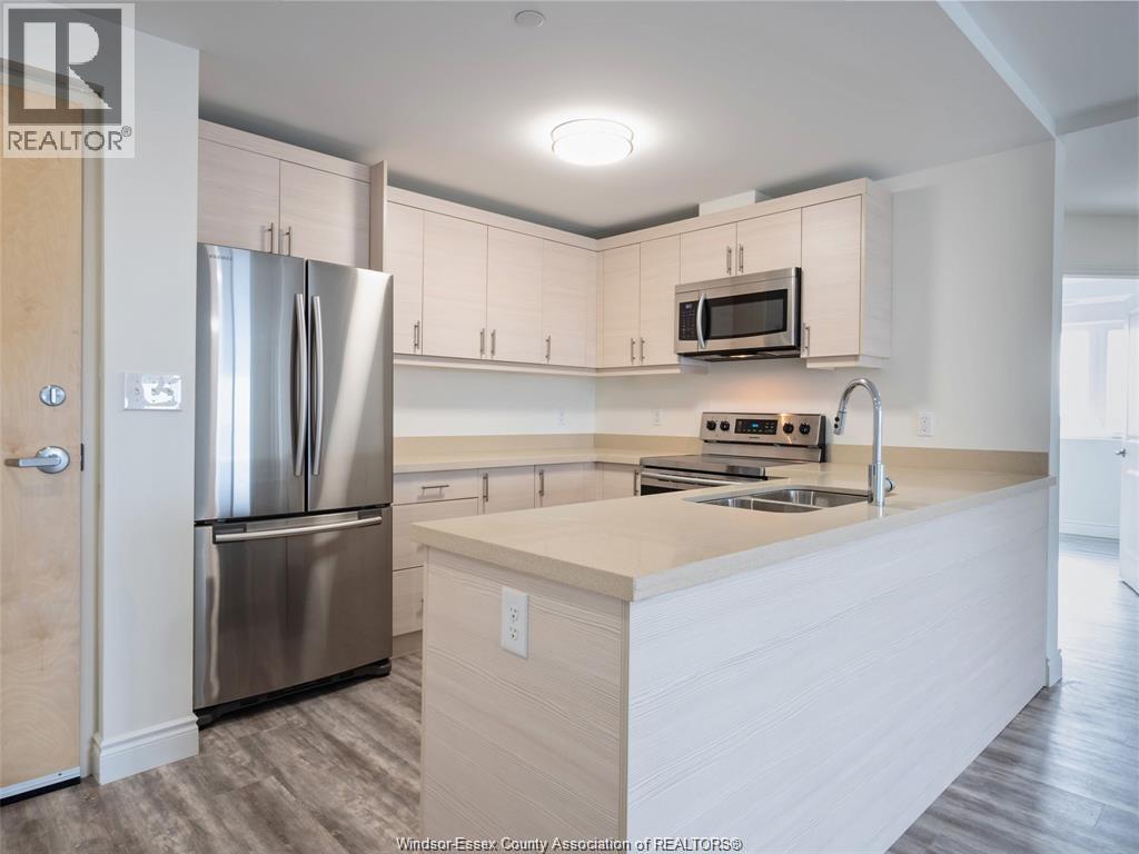 1675 Banwell Unit# 602 Property Photo 5