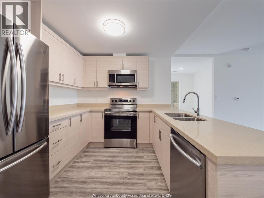 1675 Banwell Unit# 602 Property Photo 6