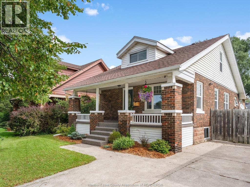 2306 Chilver Property Photo 2