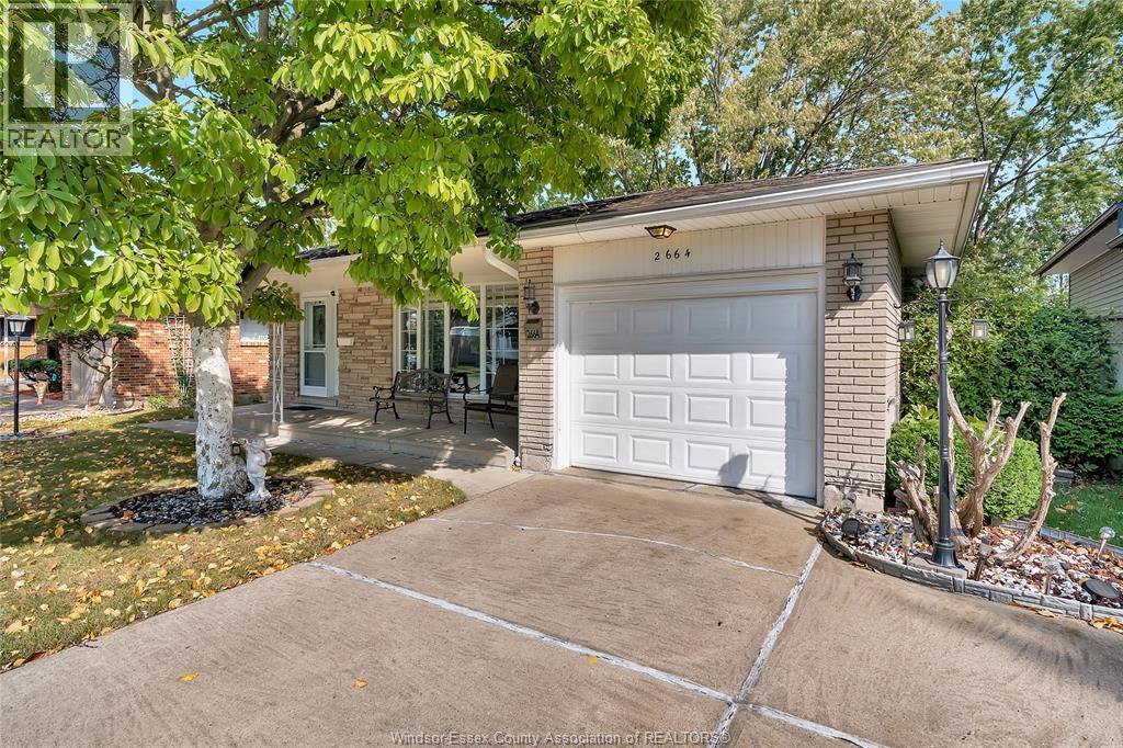 2664 Rivard Property Photo 1