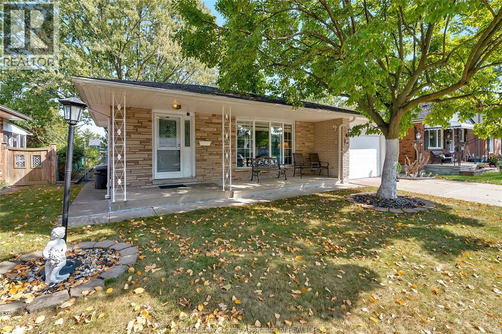 2664 Rivard Property Photo 3
