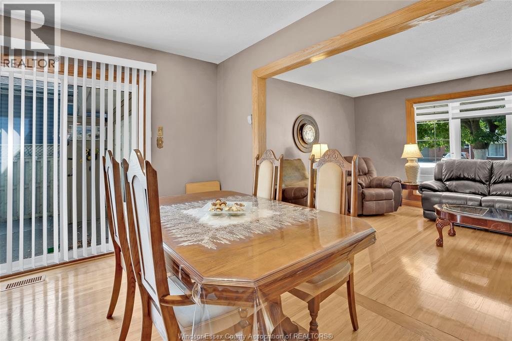 2664 Rivard Property Photo 7