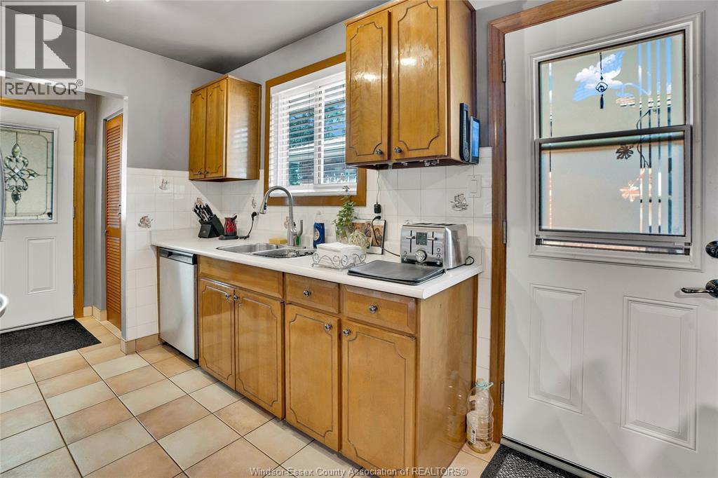 2664 Rivard Property Photo 12