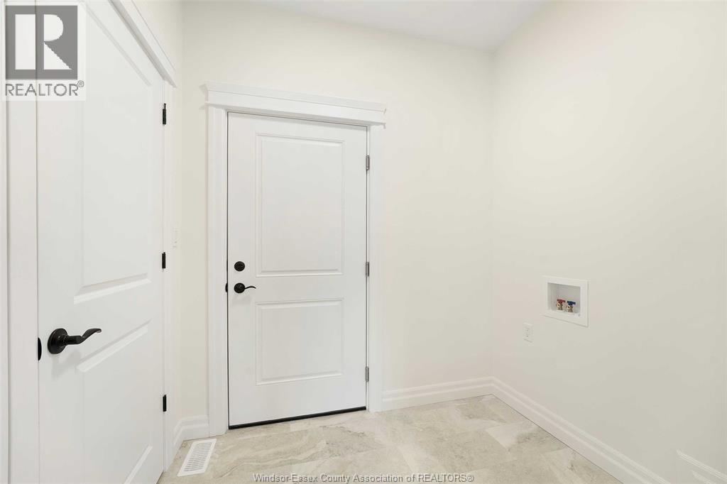 243 Dolores Street Property Photo 20