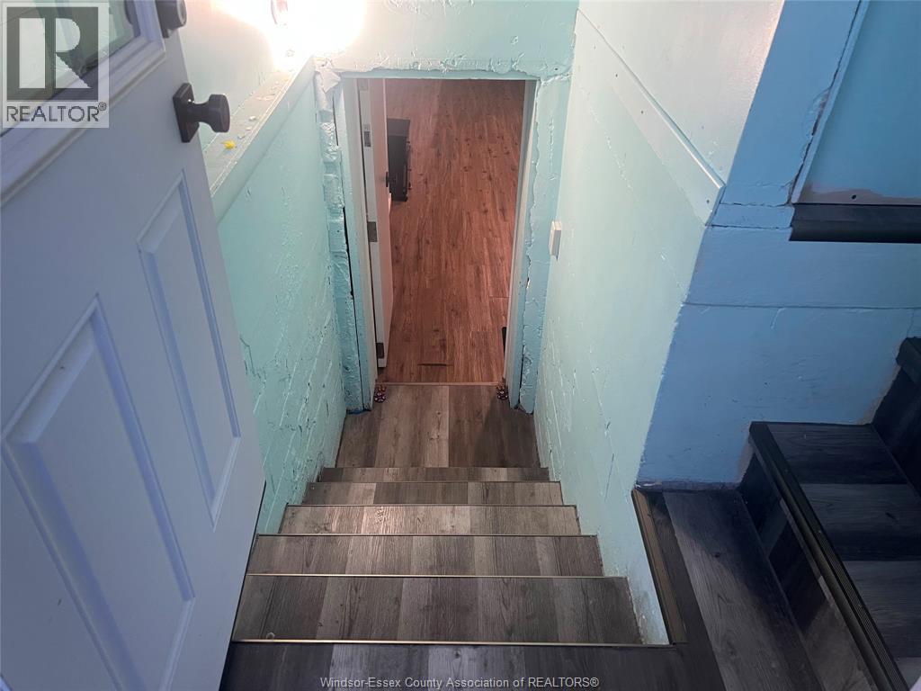 2264 HOWARD #BASEMENT Property Photo 1