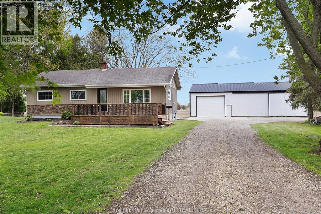 864 MCNAUGHTON AVENUE East Property Photo 1
