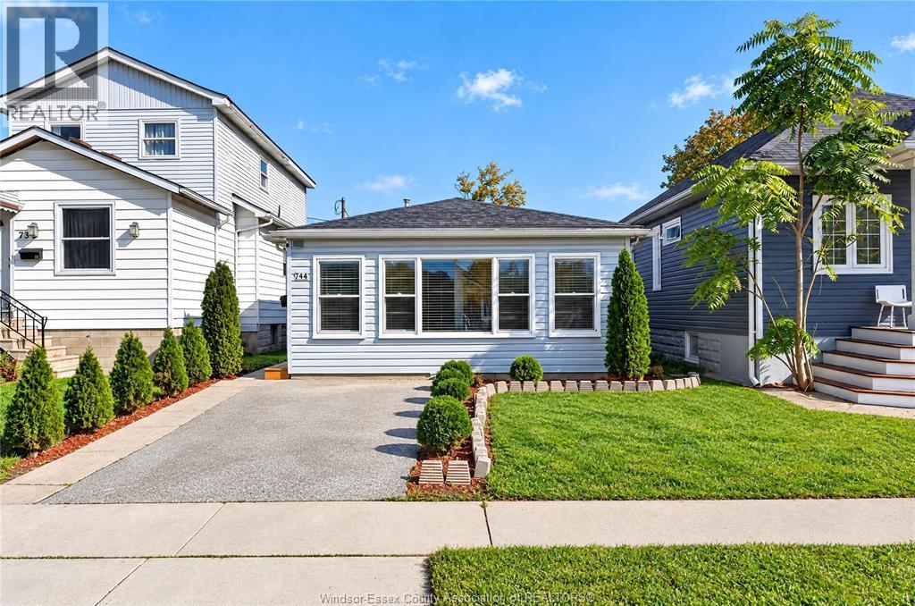 744 Mckay Avenue Property Photo 1