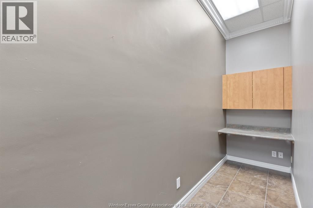 355 Manning Road Property Photo 9